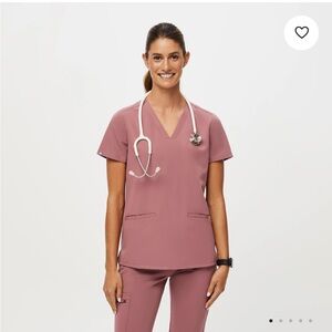 Figs Women's Mauve Casma Three-Pocket Scrub Top